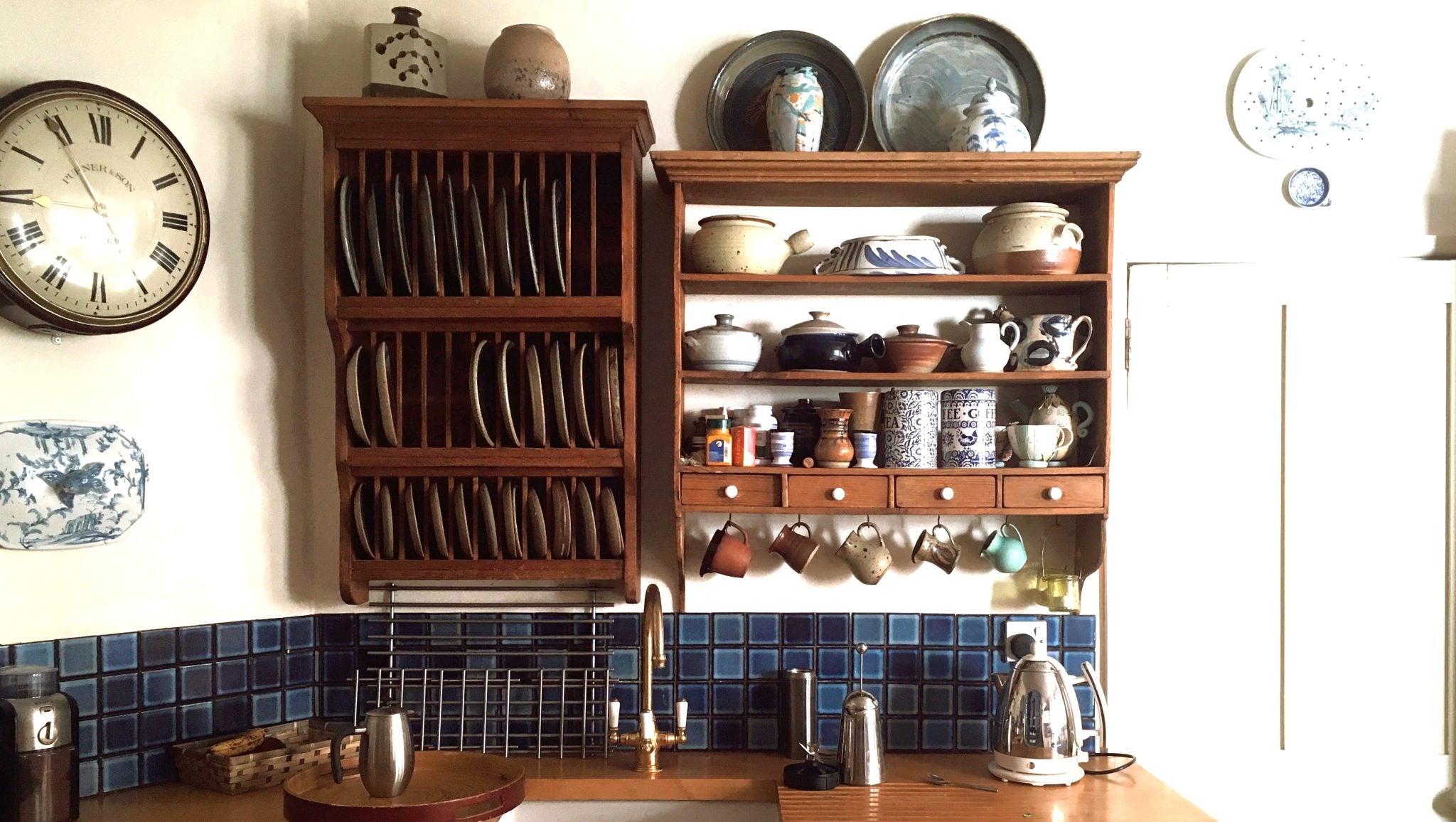 Vintage Style Keeps Kitchens Creative