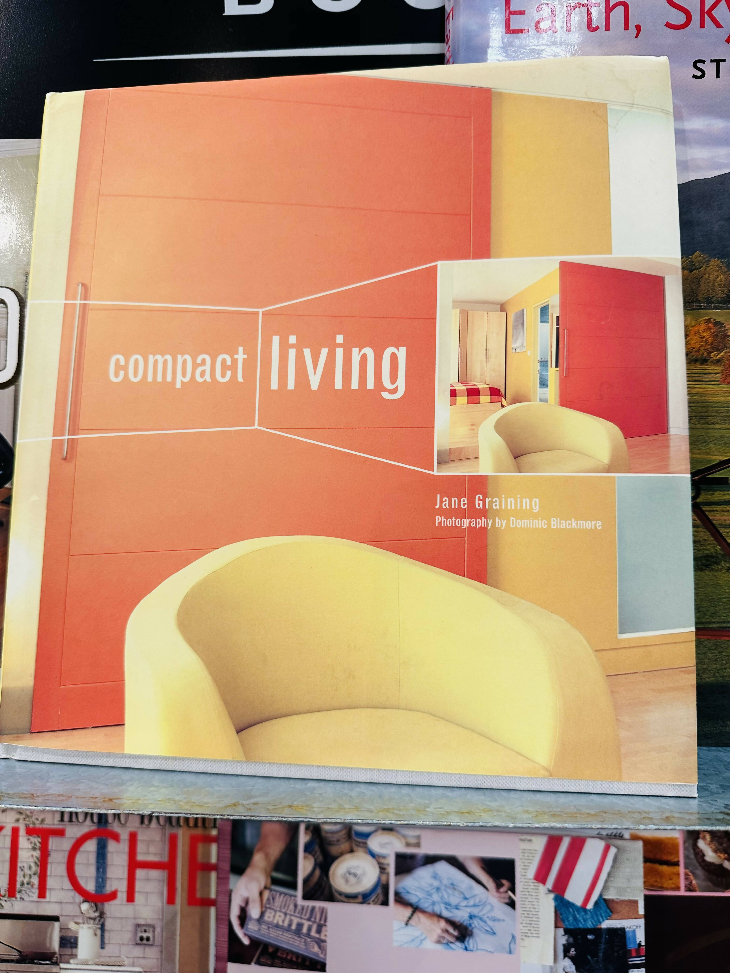 Compact Living Book