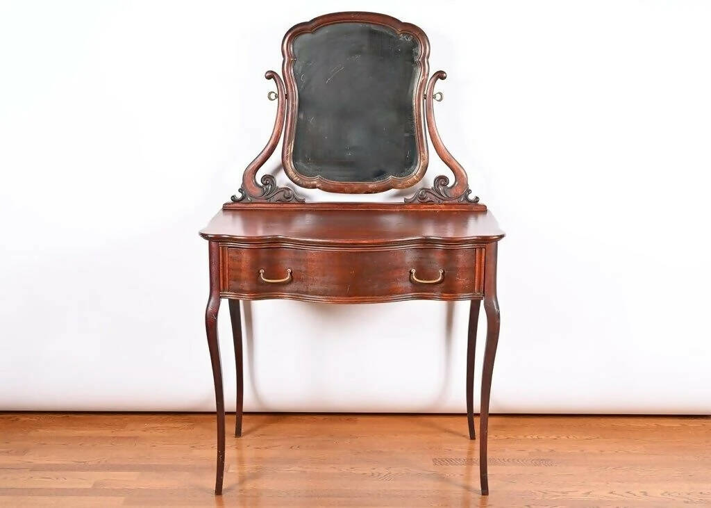 ANTIQUE MAHOGANY VANITY