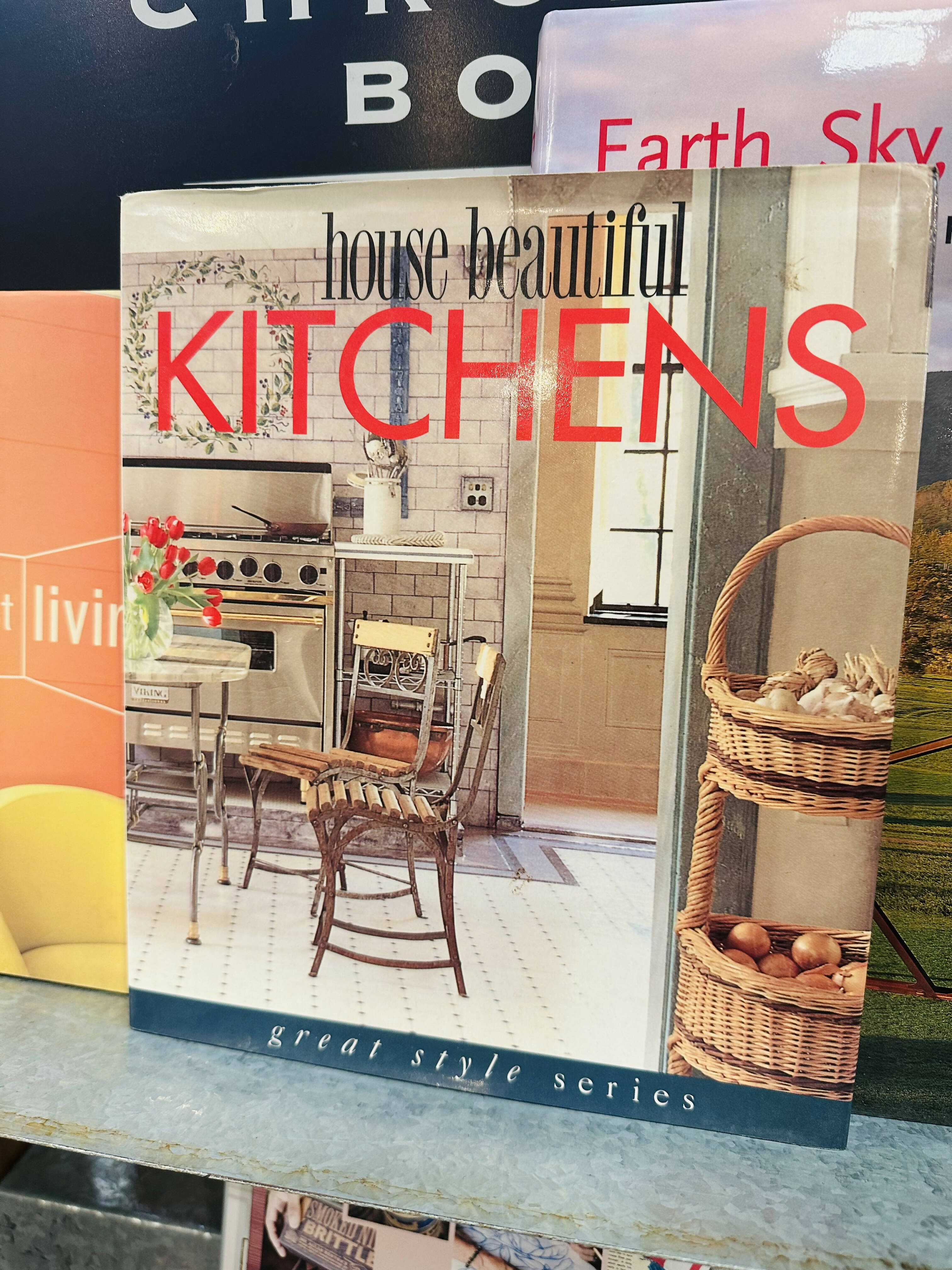 House Beautiful Kitchens Book
